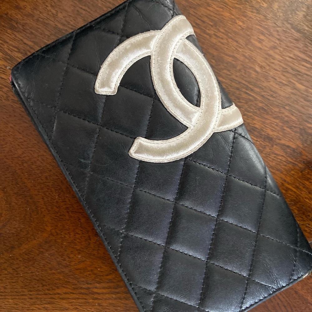 Chanel Wallet (Authentic) - image 1